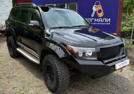 Toyota Land Cruiser 200